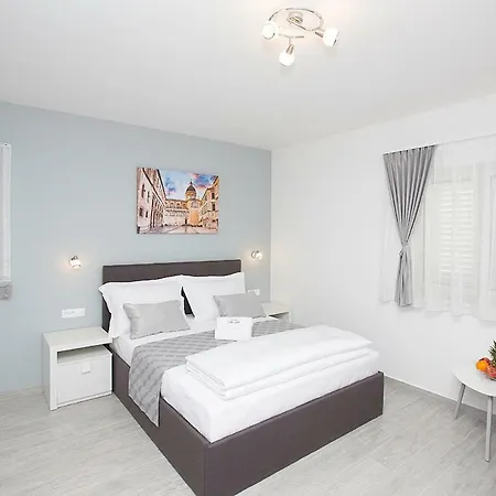 Villa Apartments Art Trogir Exterior photo